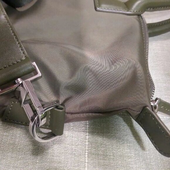 WANT Les Essentiels O'Hare Italian Nylon Unisex Handbag - Khaki - Picture 3 of 11